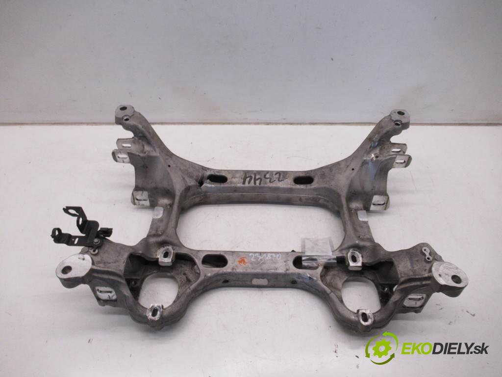 Chevrolet Corvette C7    .  nápravnica zad