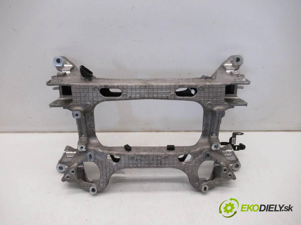 Chevrolet Corvette C7    .  nápravnica zad