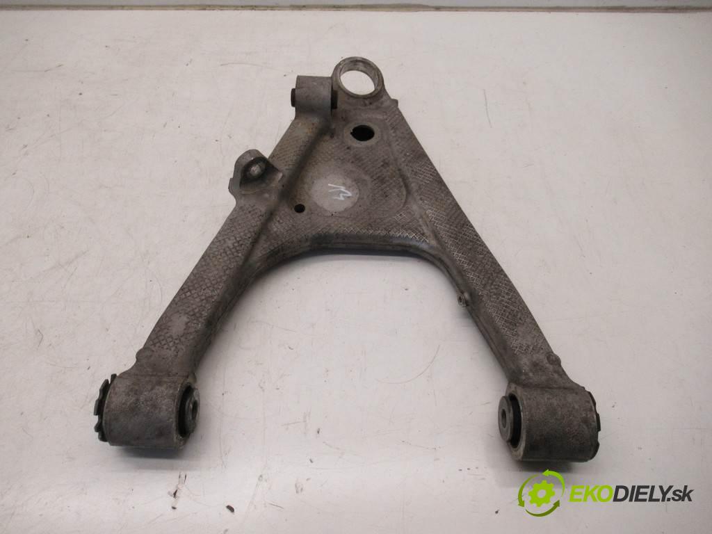 Chevrolet Corvette C7    .  Rameno zad pravy  (Ostatné)