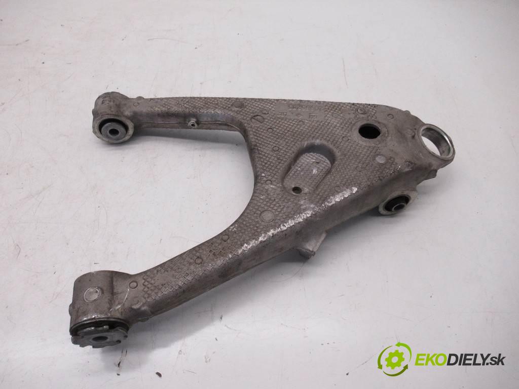 Chevrolet Corvette C7    .  Rameno zad pravy  (Ostatné)