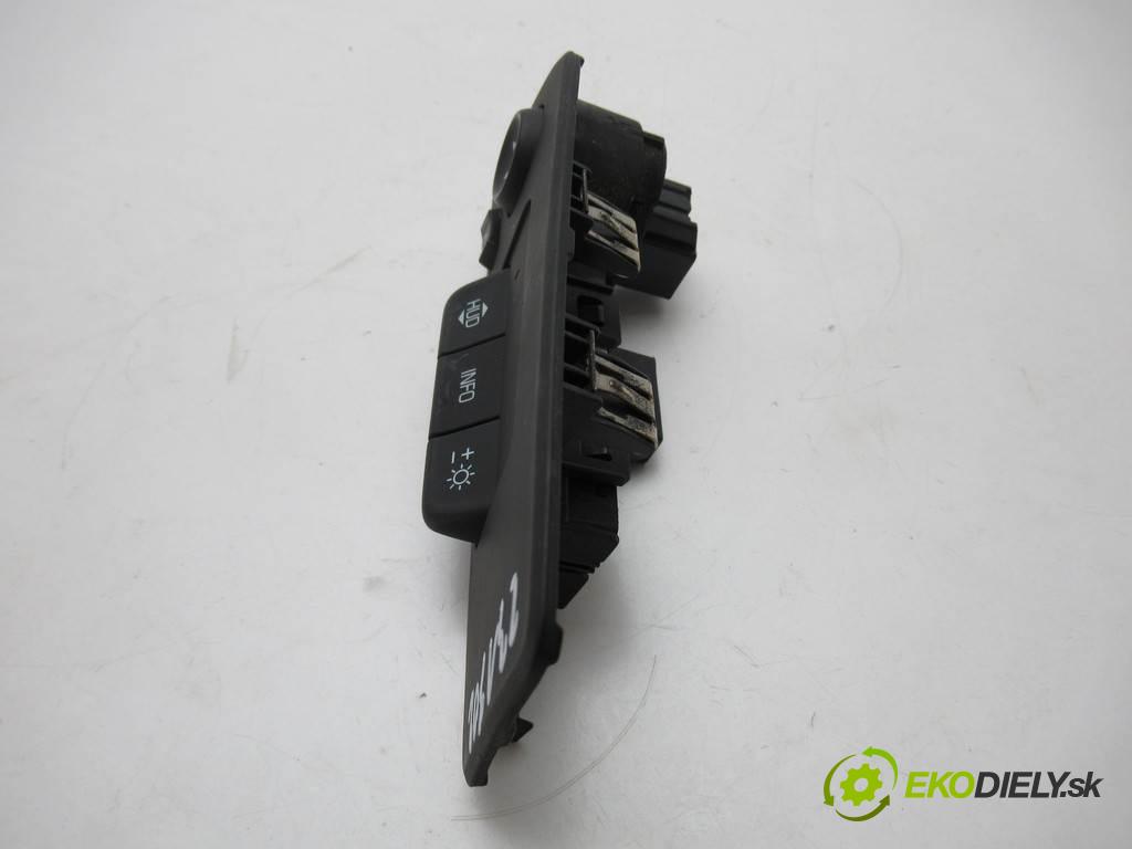 Chevrolet Corvette C7    .  Panel ovládania spätných zrkadiel 83482