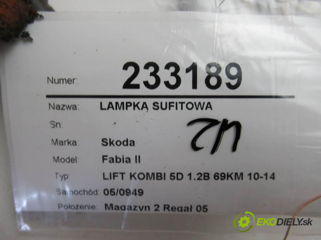 Skoda Fabia II  2014  LIFT KOMBI 5D 1.2B 69KM 10-14 1200 svetlo stropné 3B0947105C (Osvetlenie interiéru)