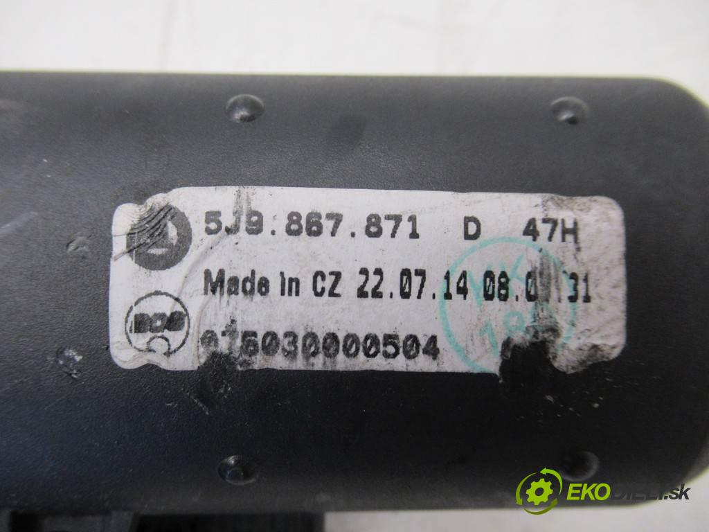 Skoda Fabia II  2014  LIFT KOMBI 5D 1.2B 69KM 10-14 1200 Roleta 5J9867871D (Rolety kufra)