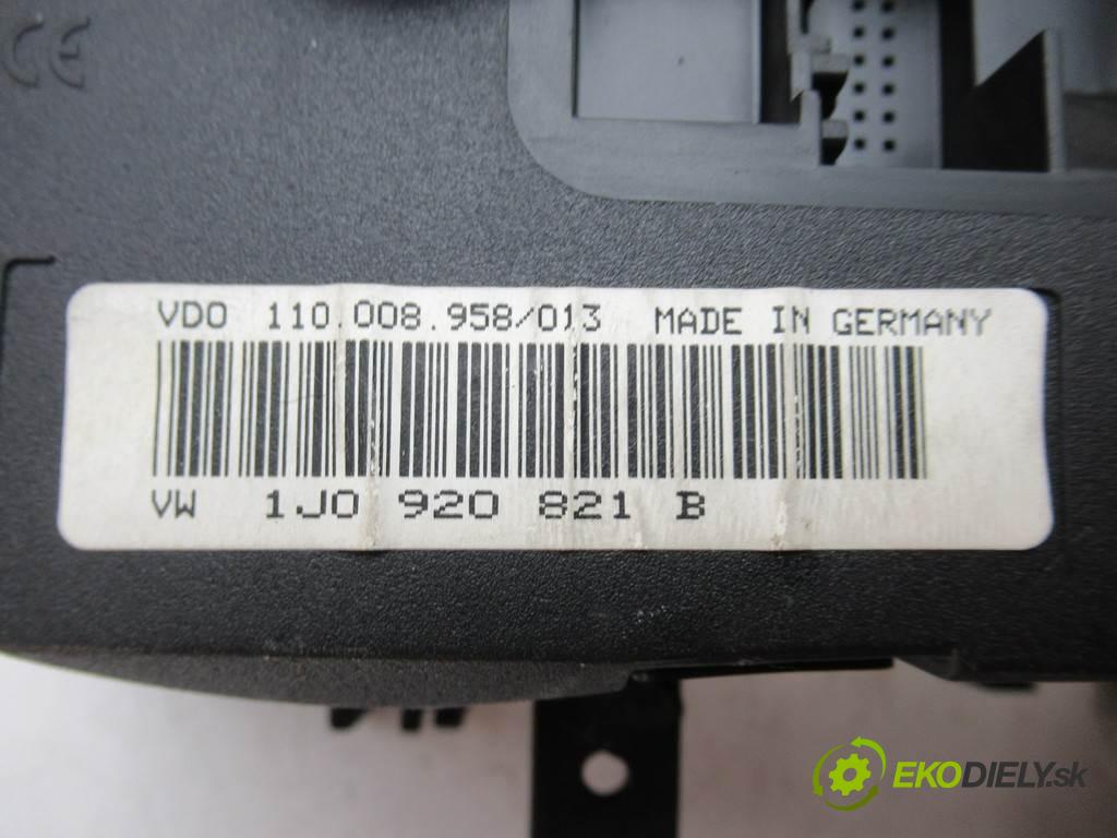 Volkswagen Golf IV  1999 81  HATCHBACK 5D 1.9TDI 110KM 97-03 1900 Prístrojovka 1J0920821B (Prístrojové dosky, displeje)
