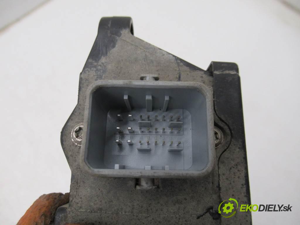 Renault Espace IV    3.0DCI 177KM 02-06  brzda ruční elektrický 8200418646 (Ruční brzdy)