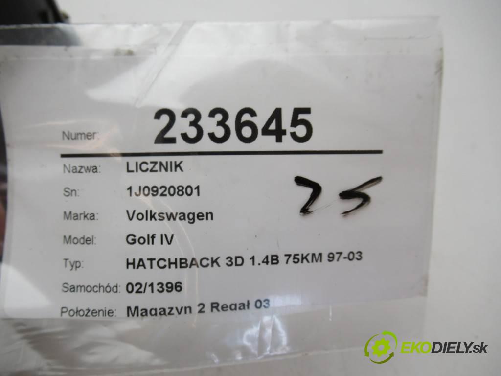 Volkswagen Golf IV  1999  HATCHBACK 3D 1.4B 75KM 97-03 1400 prístrojovka 1J0920801 (Přístrojové desky, displeje)