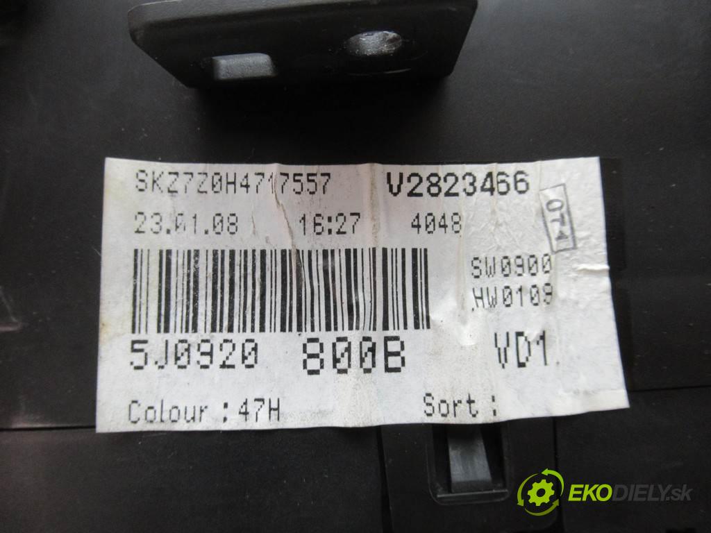 Skoda Fabia II  2008  HATCHBACK 5D 1.4B 86KM 07-14 1400 Prístrojovka 5J0920800B (Prístrojové dosky, displeje)