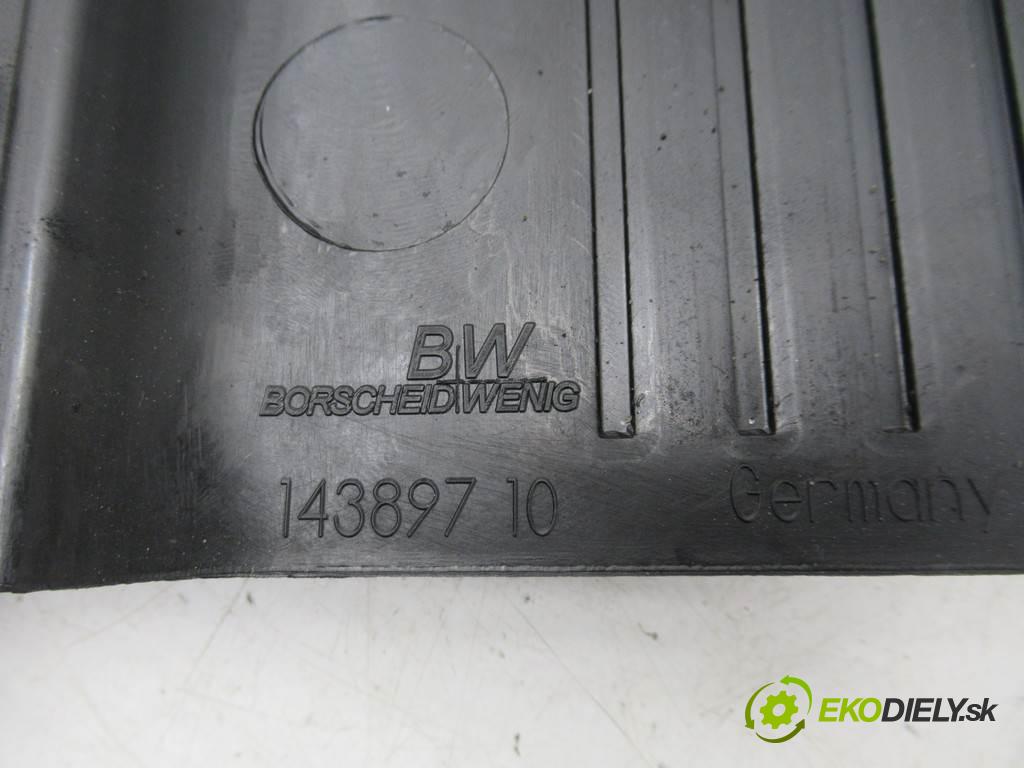 BMW E90  2005  KOMBI 5D 2.0D 163KM 04-08 2000 Kryt Motor 7789006 (Kryty motora)