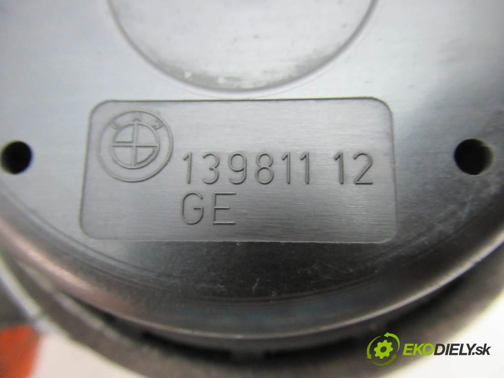 BMW E90    KOMBI 5D 2.0D 163KM 04-08  AirBag Motor 13981112 (Držiaky motora)