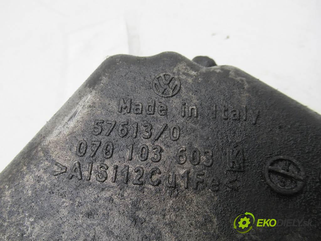 Volkswagen Transporter V T5    MULTIVAN 2.5TDI 130KM 03-09  vaňa olejová 070103603K (Olejové vane)