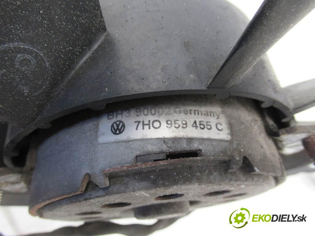 Volkswagen Transporter V T5  2004  MULTIVAN 2.5TDI 130KM 03-09 2500 ventilátor klimatizace 7H0959455C (Ventilátory chladičů klimatizace)