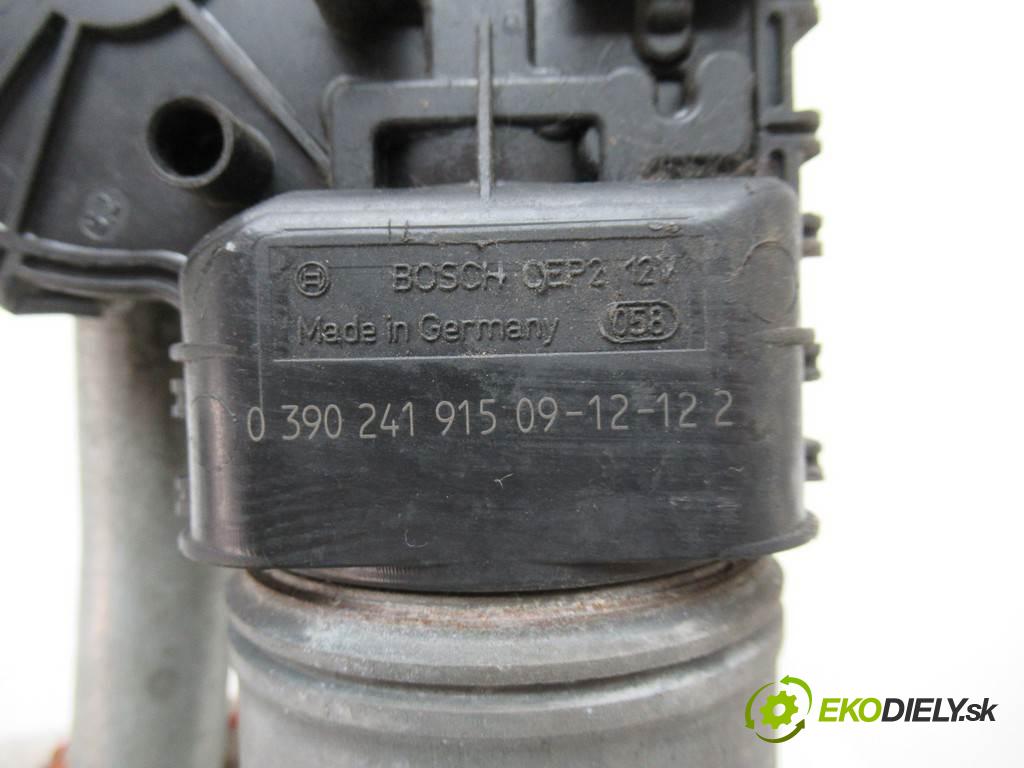 Fiat Croma  2010  LIFT KOMBI 5D 1.9TJD 120KM 05-11 1900 Mechanizmus stieračov predný 51708219 (Motorčeky stieračov predné)