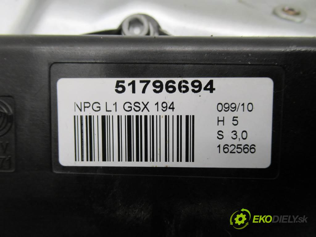 Fiat Croma  2010  LIFT KOMBI 5D 1.9TJD 120KM 05-11 1900 mechanismus okna přední část levý 51796694