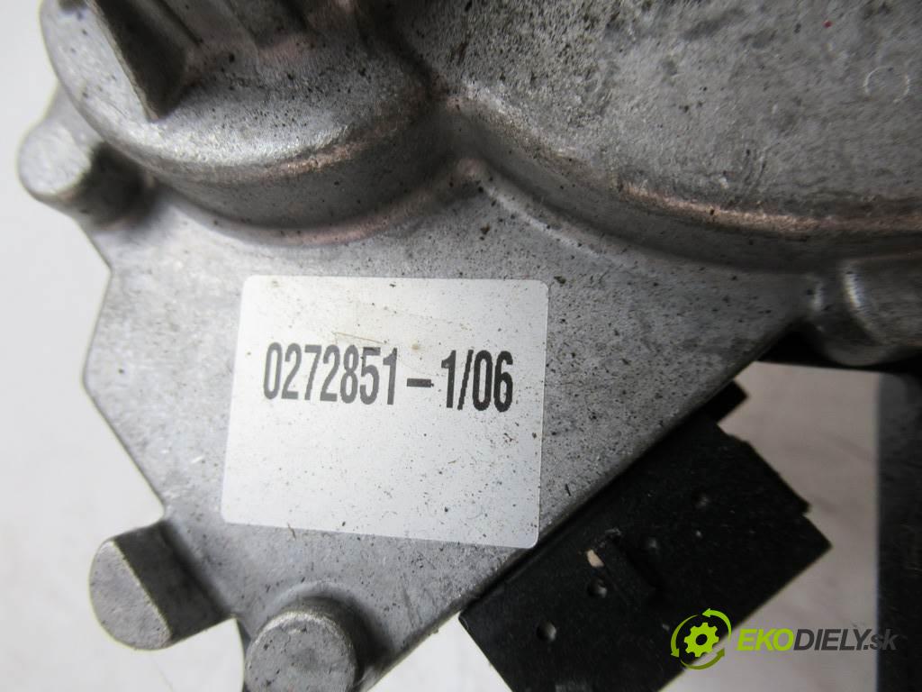 Volkswagen Fox  2006  HATCHBACK 3D 1.2B 55KM 03-11 1200 motorek stěračů zadní část 5Z6955711