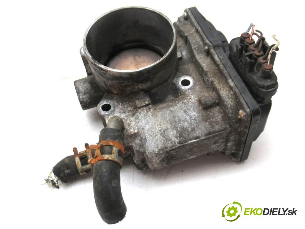 Toyota Avensis II T25  2007 95 kW KOMBI 5D 1.8V 129KM 03-09 1800 škrtíci klapka 22030-0D011 (Škrticí klapky)