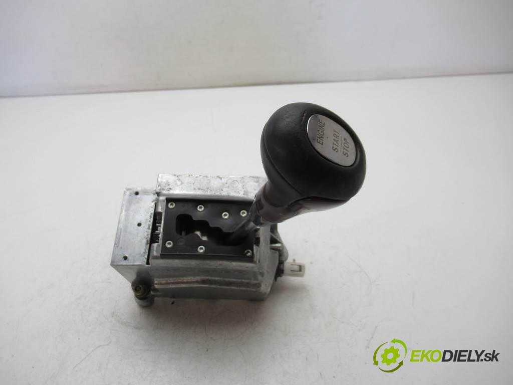 Mercedes-Benz S W220  2002 165 kW SEDAN 4D 3.2B 224KM 98-05 3200 Kulisa - - A2202673324 (Rýchlostné páky / kulisy)