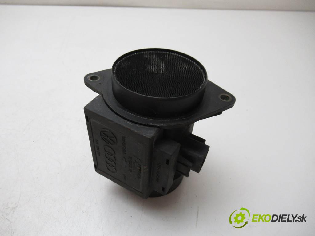 Skoda Octavia I LIFT  1998  LIFTBACK 5D 1.9TDI 90KM 96-00 1900 Váha vzduchu 074906461 (Váhy vzduchu)