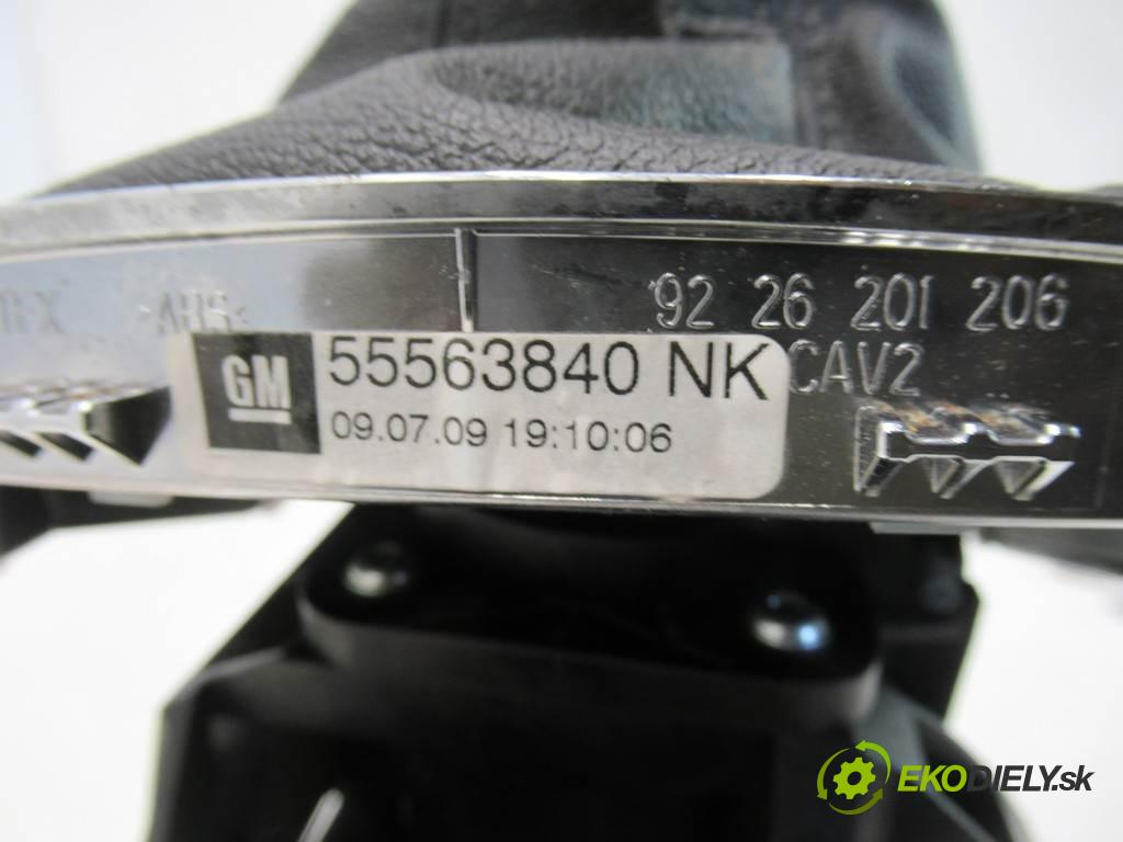 Opel Insignia  2009 96 kW HATCHBACK 5D 2.0CDTI 160KM 08-13 2000 Kulisa - - 55563840 (Rýchlostné páky / kulisy)