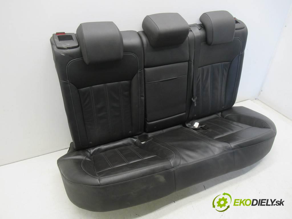 Opel Insignia  2009 96 kW HATCHBACK 5D 2.0CDTI 160KM 08-13 2000 sedadlo zadní část  (Sedačky, sedadla)