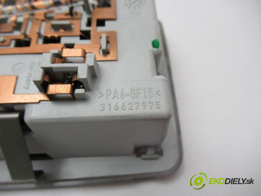 Opel Insignia  2009 96 kW HATCHBACK 5D 2.0CDTI 160KM 08-13 2000 světlo stropní 316627975 (Osvětlení interiéru)