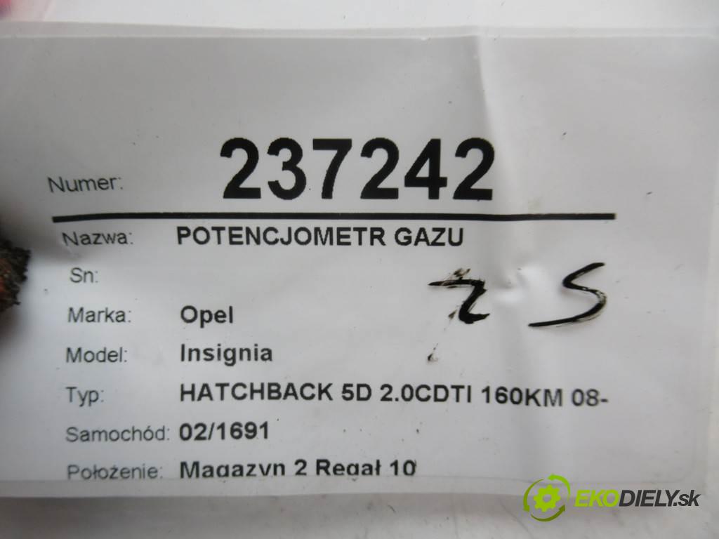 Opel Insignia  2009 96 kW HATCHBACK 5D 2.0CDTI 160KM 08-13 2000 Potenciometer plynového pedálu 13237352 (Pedále)