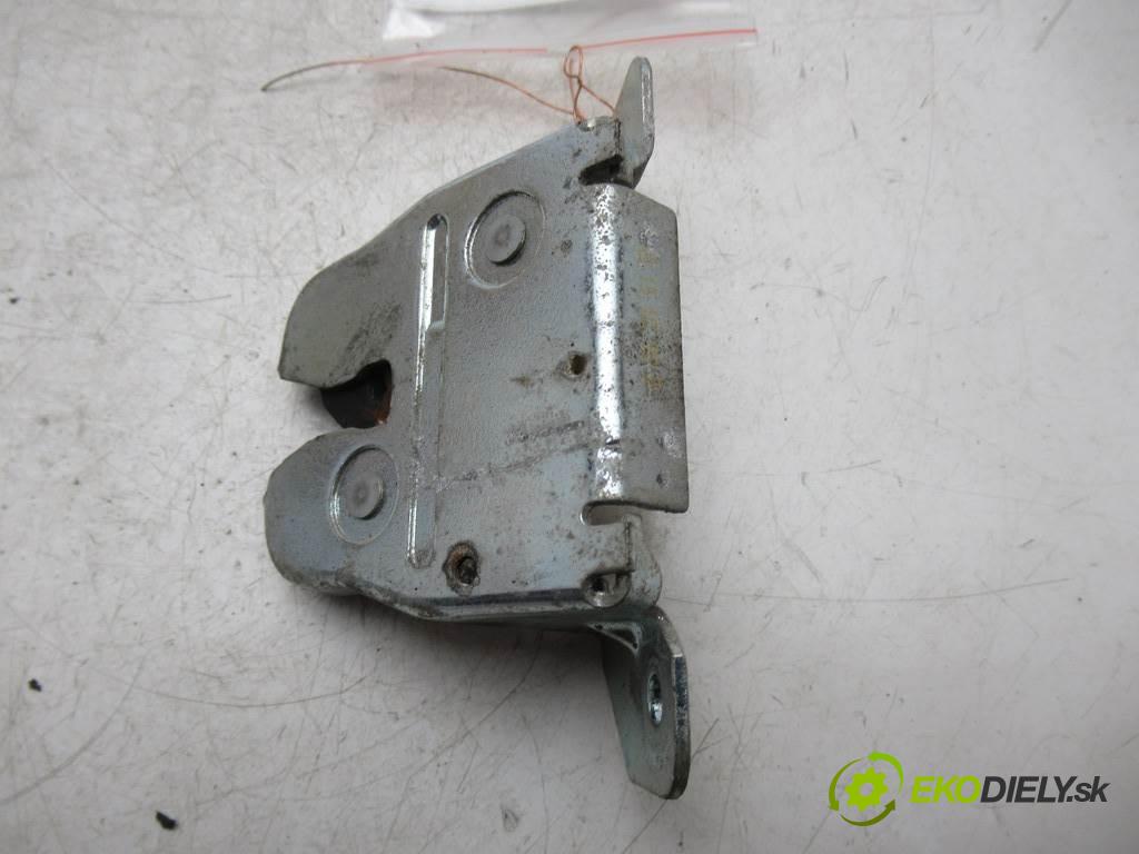 Mercedes-Benz W168  1999  1.4B 82KM 97-04 1400 zámok dveří zadní část A1687400236