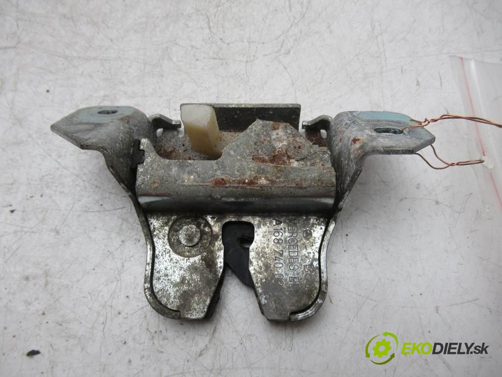 Mercedes-Benz W168  1999  1.4B 82KM 97-04 1400 zámok dveří zadní část A1687400236