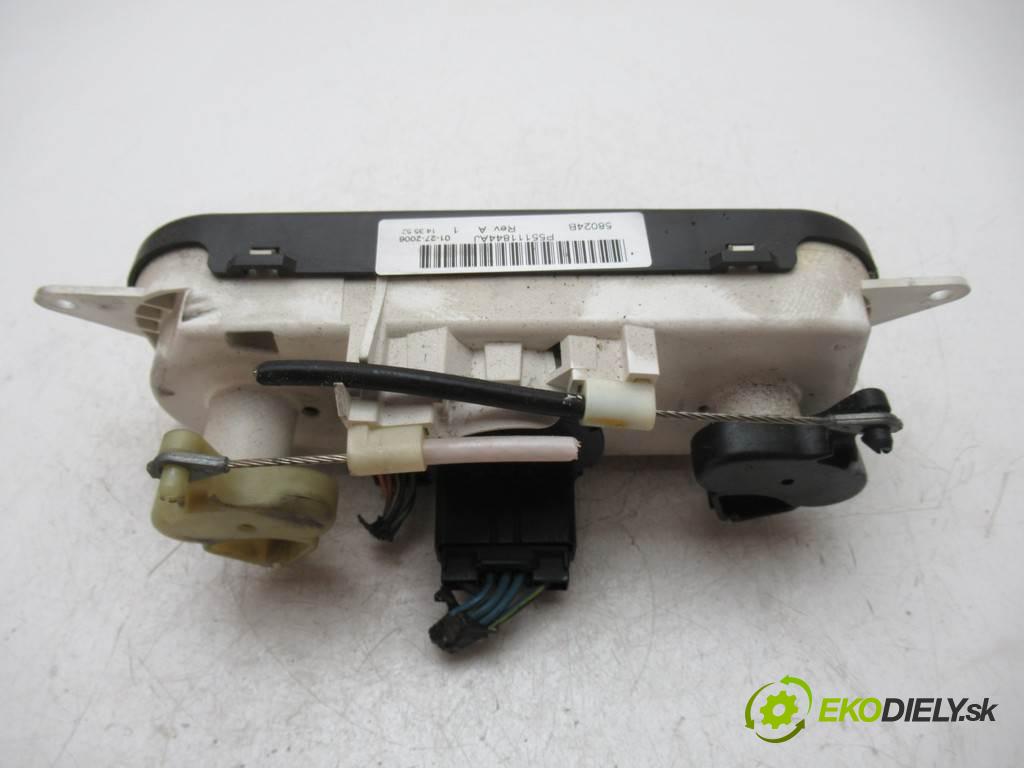 Chrysler PT Cruiser  2006 110 kW 2.2CRD 150KM 00-06 2148 Panel ovládania kúrenia P55111844AJ (Prepínače, spínače, tlačidlá a ovládače kúrenia)