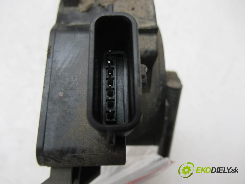 Renault Scenic II  2004 74 kW 1.5DCI 86KM 03-06 1500 Potenciometer plynového pedálu 8200159645 (Pedále)