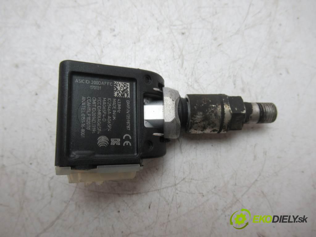 Opel Astra J    A  Snímač tlaku pneumatika 13598787 (Snímače tlaku v pneumatikách)