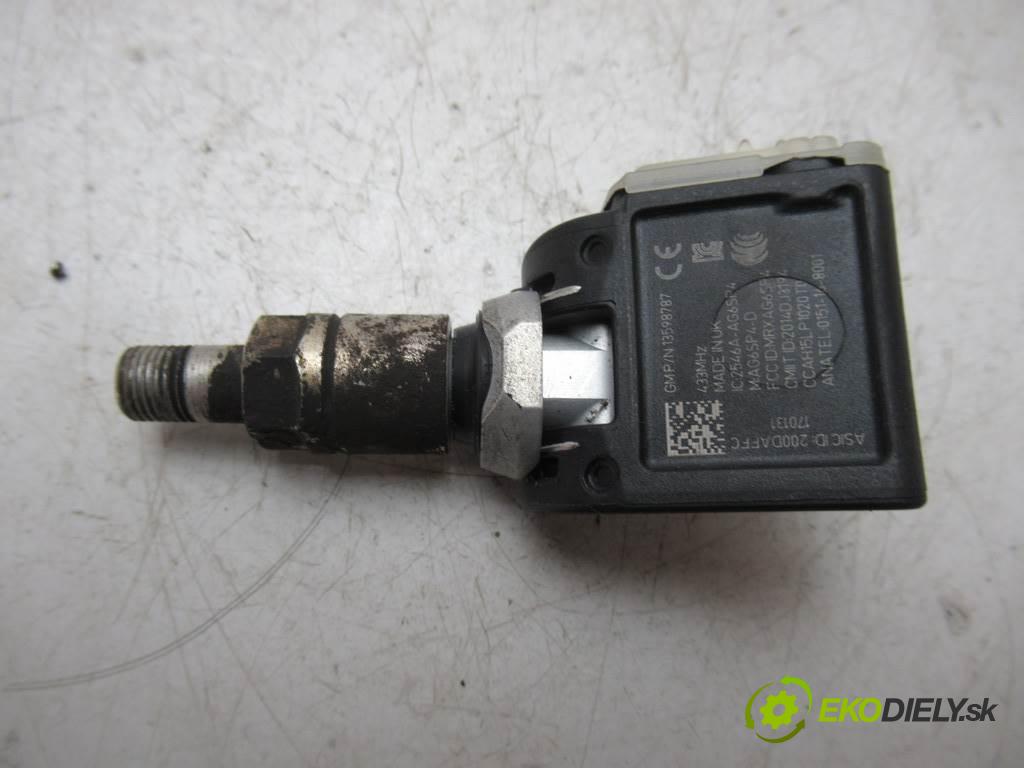 Opel Astra J    A  Snímač tlaku pneumatika 13598787 (Snímače tlaku v pneumatikách)