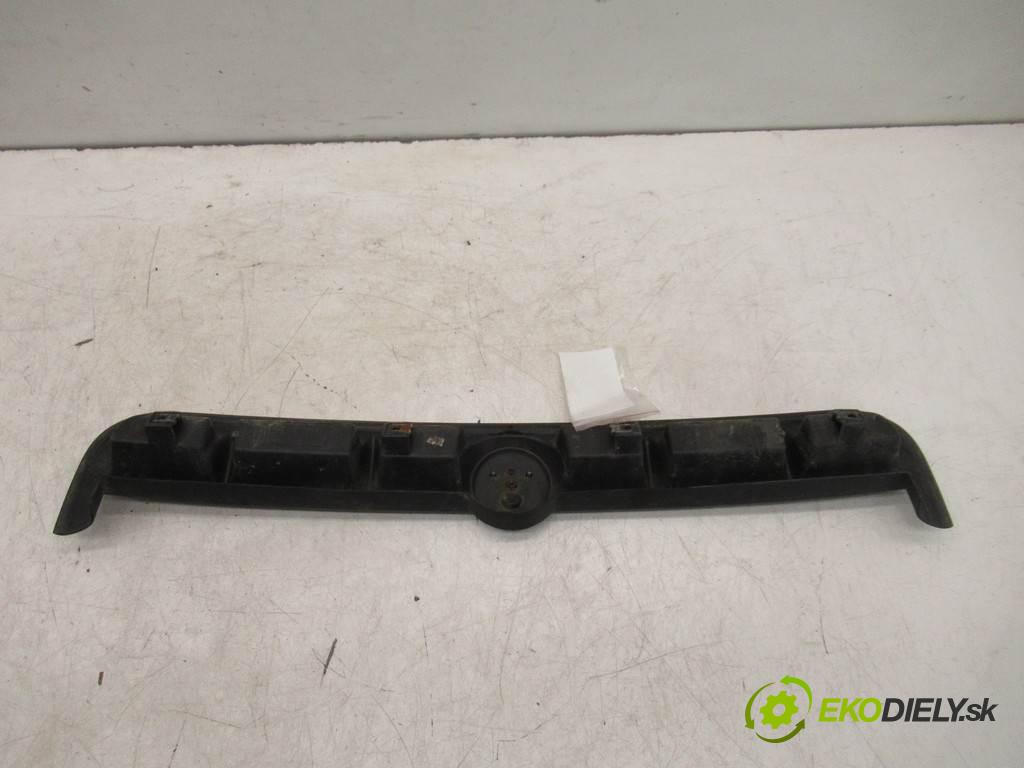 Fiat Doblo  2003  1.9D 63KM 00-05 1900 mřížka maska 735268388 (Mřížky (masky) chladičů)