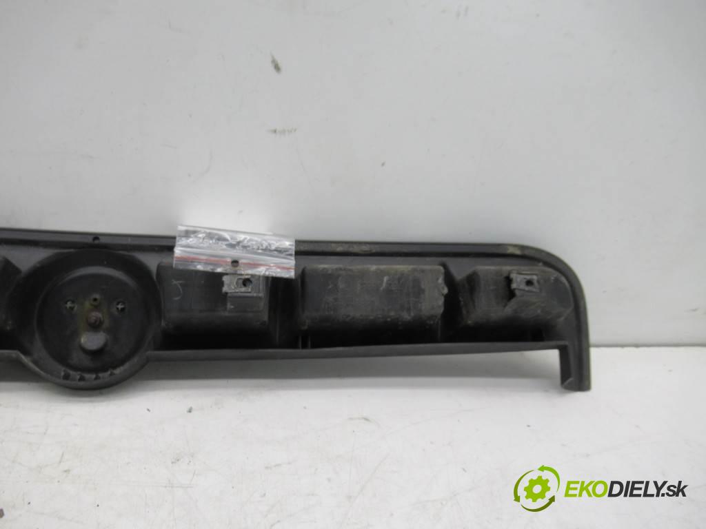 Fiat Doblo  2003  1.9D 63KM 00-05 1900 mřížka maska 735268388 (Mřížky (masky) chladičů)