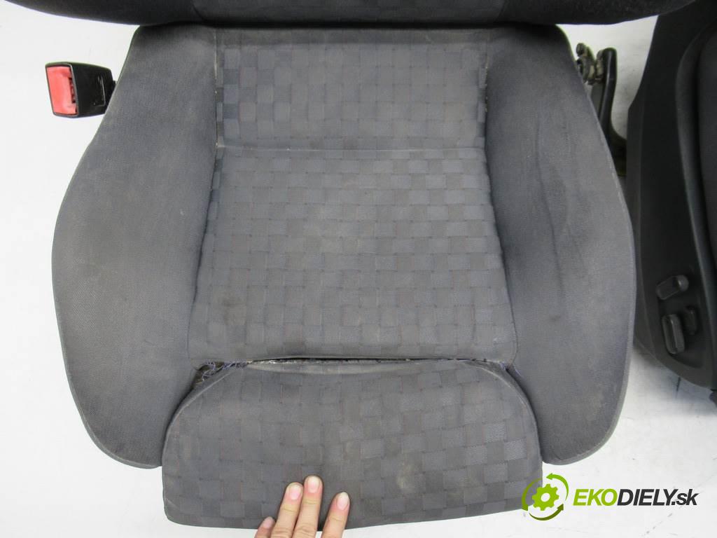 Audi A6 C5  2000  KOMBI 5D 2.5TDI 150KM 97-04 2500 Sedadlá, sedačky Sedadlo bočné -