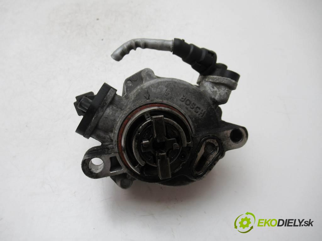 Citroen Berlingo II  2011 68 kw III 1.6HDI 92KM 08-18 1560 Pumpa vákuová 9684786780