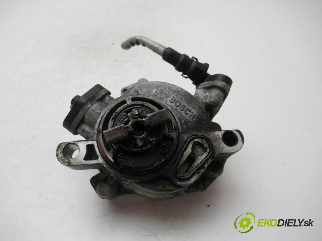 Citroen Berlingo II  2011 68 kw III 1.6HDI 92KM 08-18 1560 Pumpa vákuová 9684786780