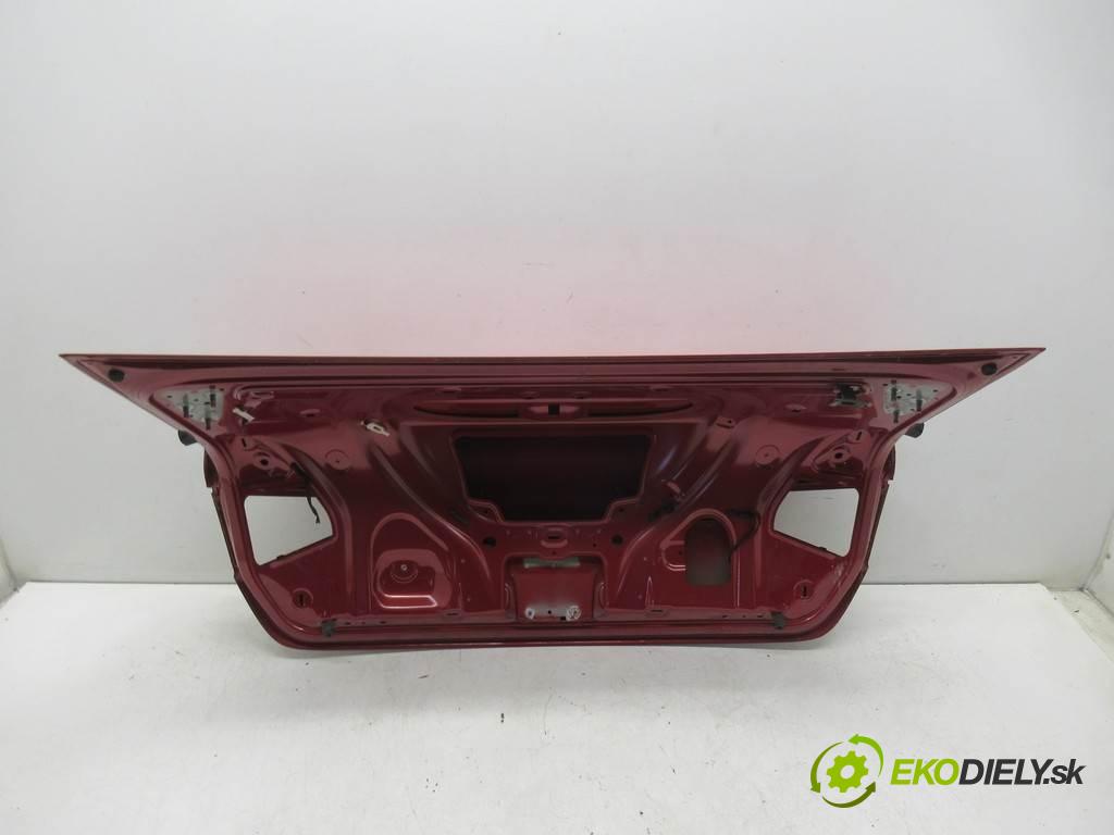Audi A4 B8  2009  SEDAN 4D 2.0TDI 120KM 08-15 2000 zadná kapota  (Zadné kapoty)