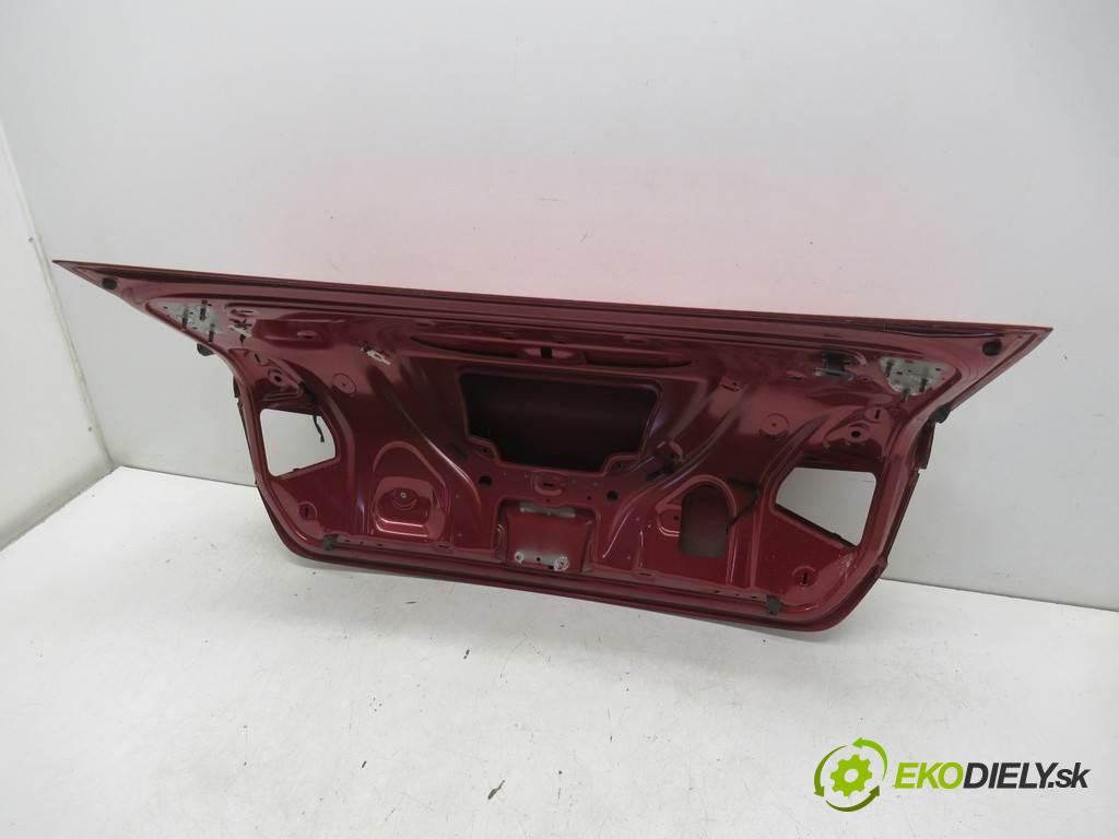 Audi A4 B8  2009  SEDAN 4D 2.0TDI 120KM 08-15 2000 zadná kapota  (Zadné kapoty)