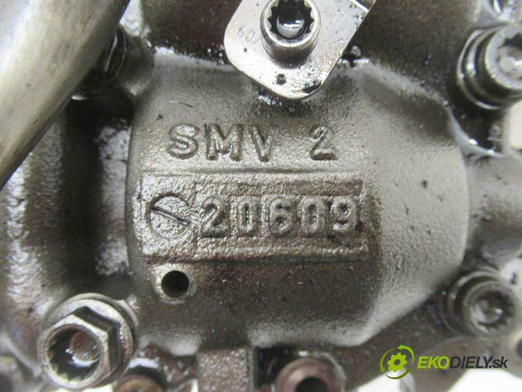 Audi A4 B8    SEDAN 4D 2.0TDI 120KM 08-15  Pumpa oleja 03G103537B (Olejové pumpy)