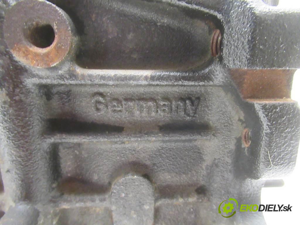 Audi A4 B8    SEDAN 4D 2.0TDI 120KM 08-15  Blok Motor CAGC (Blok motora)