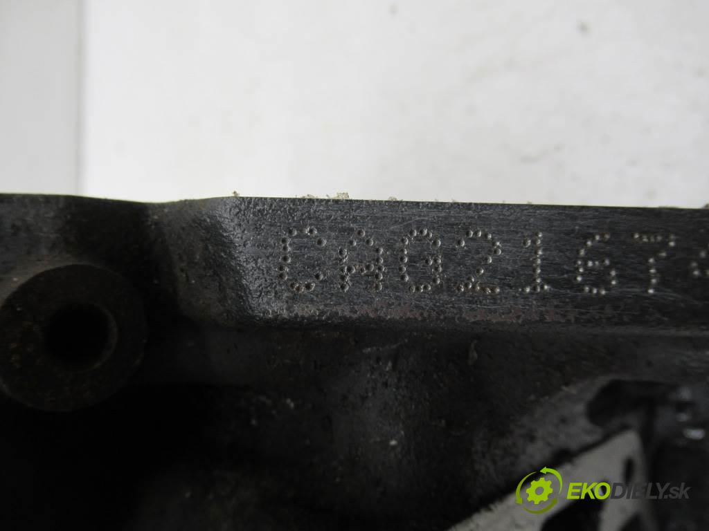 Audi A4 B8    SEDAN 4D 2.0TDI 120KM 08-15  Blok Motor CAGC (Blok motora)