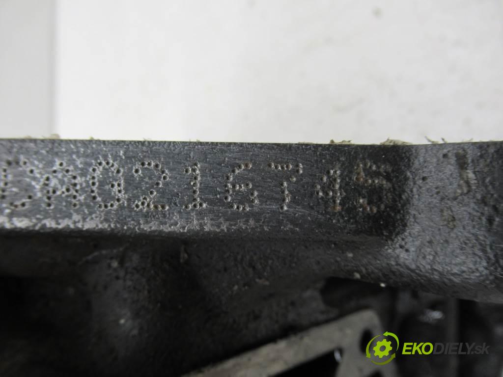 Audi A4 B8    SEDAN 4D 2.0TDI 120KM 08-15  Blok Motor CAGC (Blok motora)