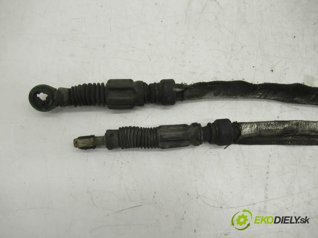 Chrysler PT Cruiser  2002  2.2CRD 121KM 00-06 2200 Kulisa - -  (Rýchlostné páky / kulisy)