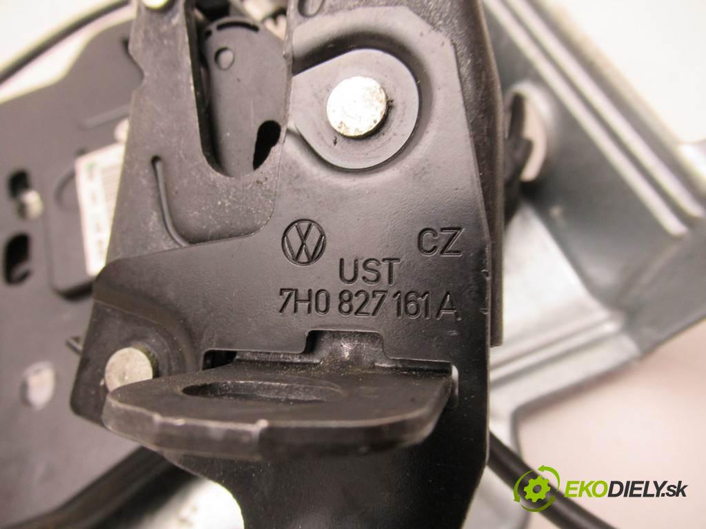 Volkswagen Caddy    2K 1.9TDI 105KM 03-10  zámok Dvere zadných 2K0827201AB (Zámky)