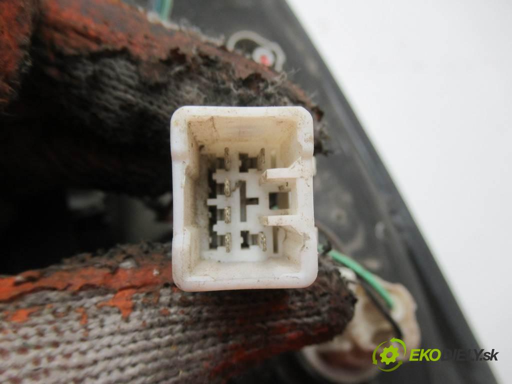 Hyundai Trajet  2002  2.0CRDI 113KM 99-08 2000 světlo zadní část levá strana