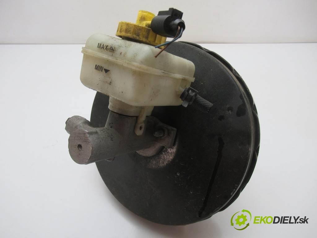 Volkswagen Golf IV  1999 55 kW HATCHBACK 5D 1.4B 75KM 97-03 1400 Posilovač Pumpa brzdová  (Posilňovače bŕzd)