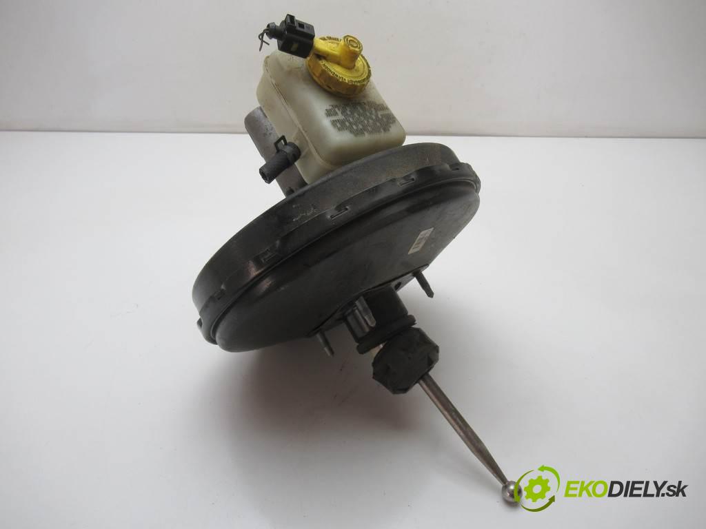 Volkswagen Golf IV  1999 55 kW HATCHBACK 5D 1.4B 75KM 97-03 1400 Posilovač Pumpa brzdová  (Posilňovače bŕzd)