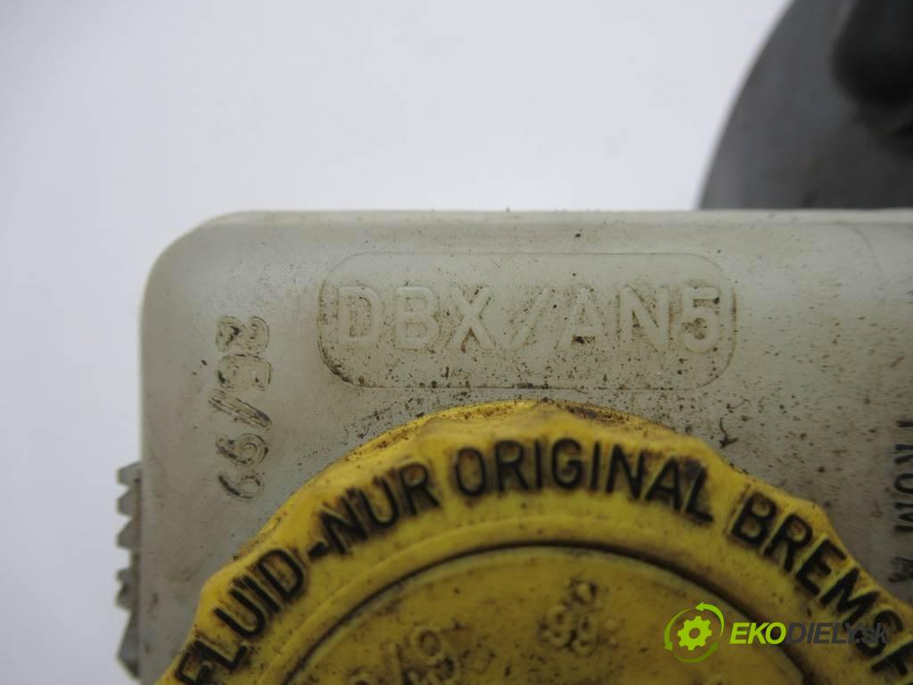 Volkswagen Golf IV  1999 55 kW HATCHBACK 5D 1.4B 75KM 97-03 1400 Posilovač Pumpa brzdová  (Posilňovače bŕzd)