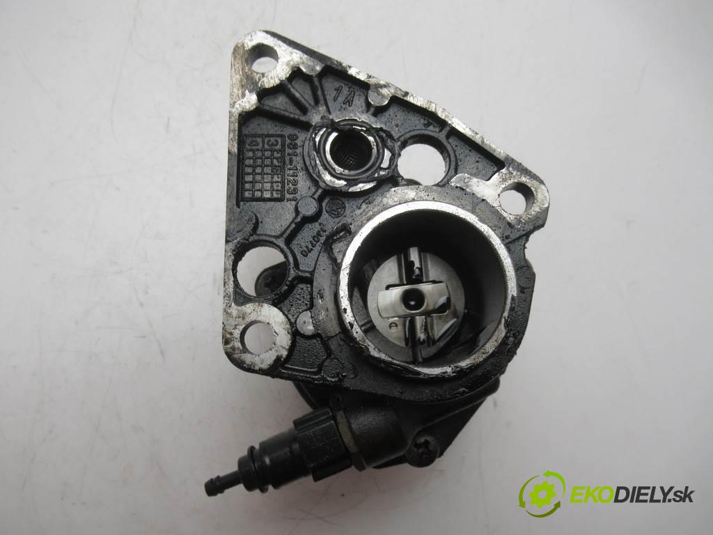 Peugeot Partner LIFT  2003 51 kW 1.9D 69KM 02-08 1900 pumpa vakuová MM101706