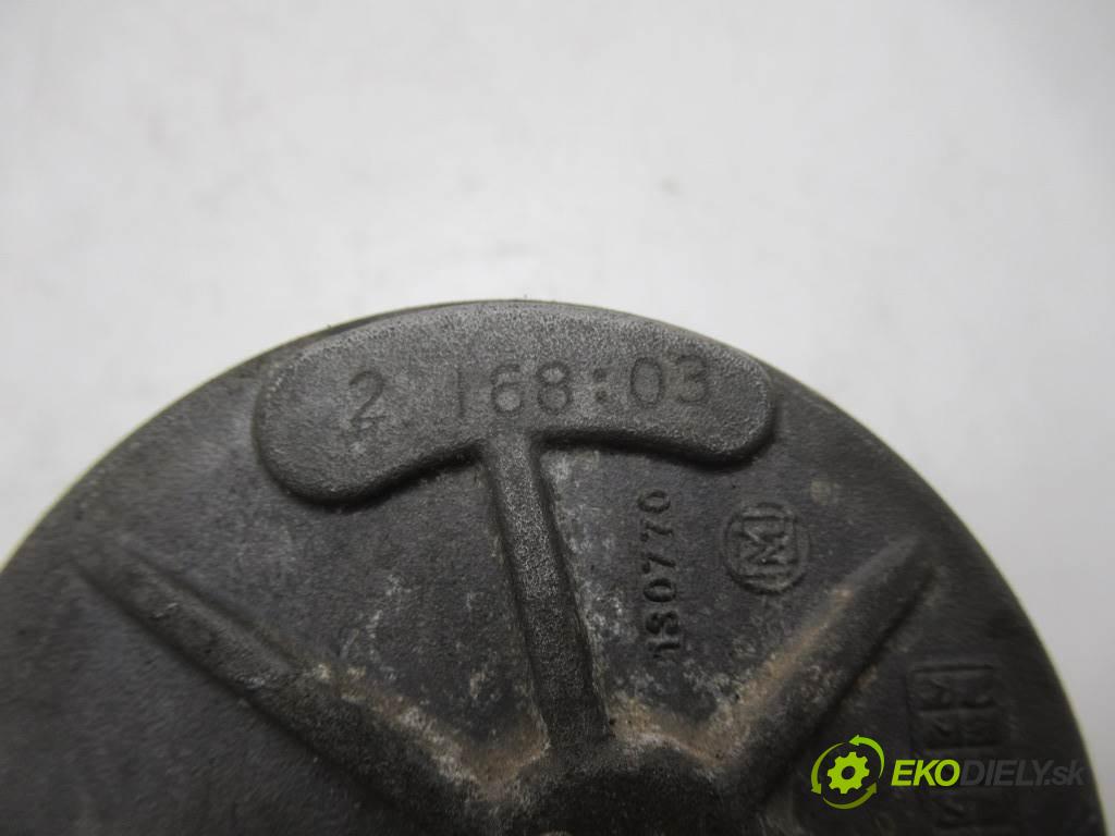 Peugeot Partner LIFT  2003 51 kW 1.9D 69KM 02-08 1900 pumpa vakuová MM101706